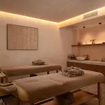 Hotell The Yard Corfu Boutique And