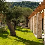The Yard Corfu Boutique And Hotell