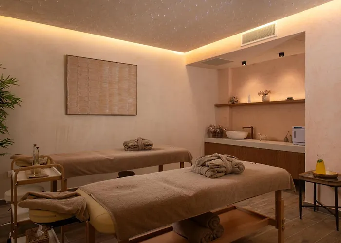 ホテル The Yard Corfu Boutique And